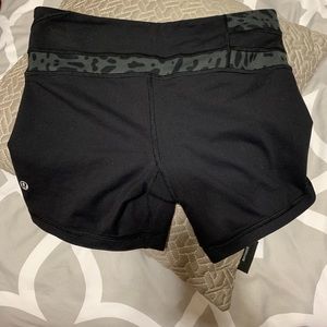 Lululemon Black and Grey Camo Groove Short